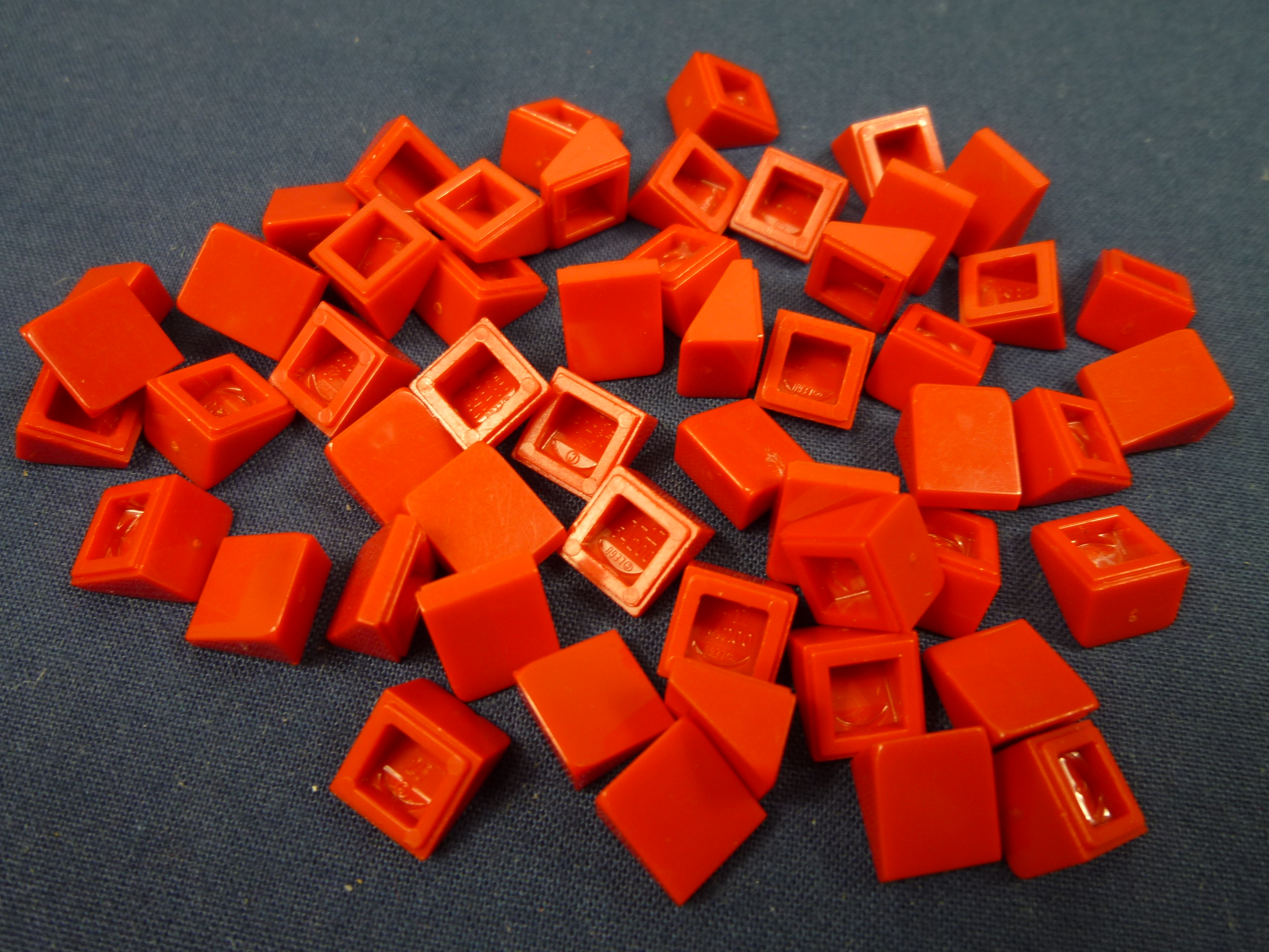 50 Lego Dachsteine Schrägsteine 1x1x2/3 rot NEU 54200 